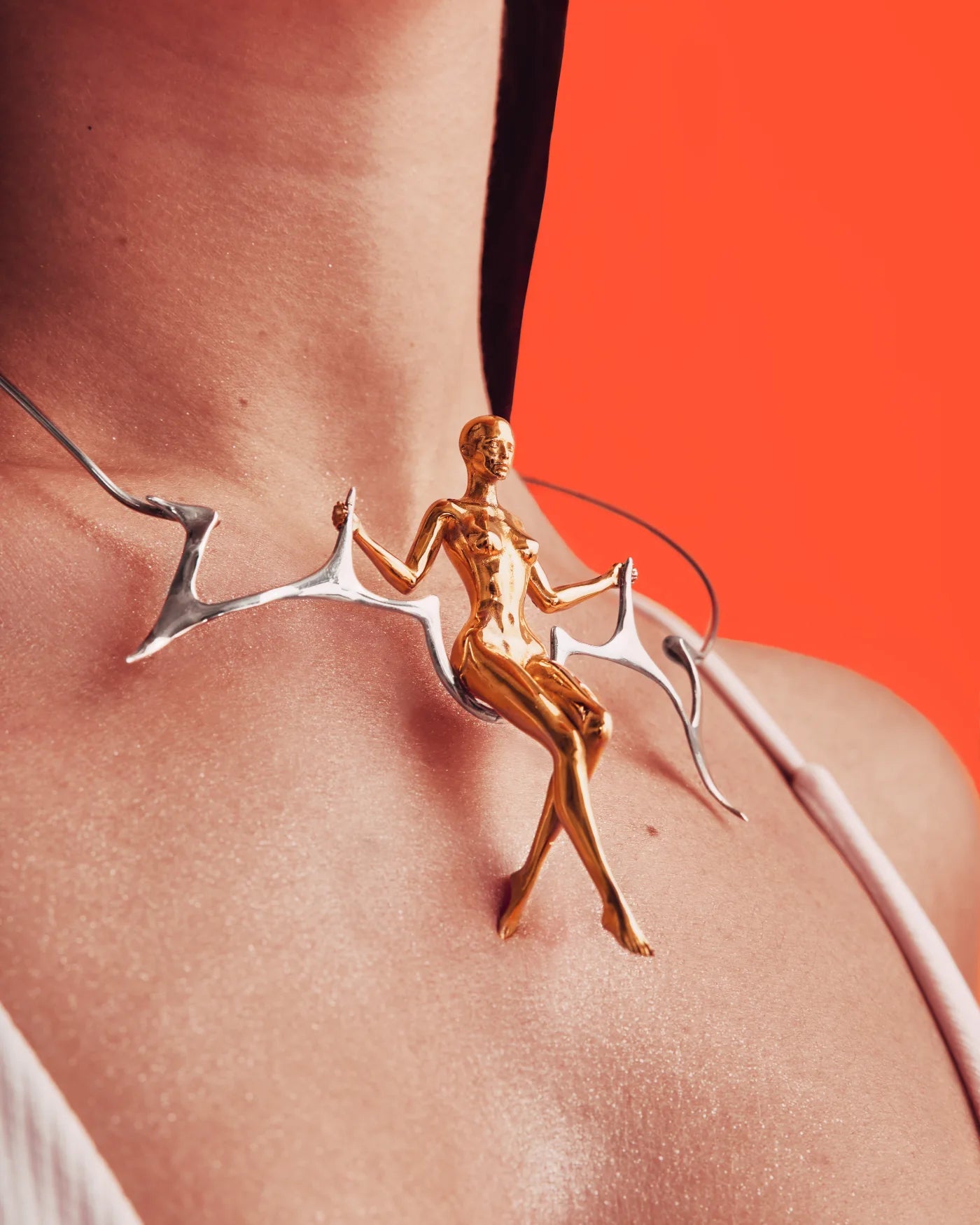 ERA NECKLACE